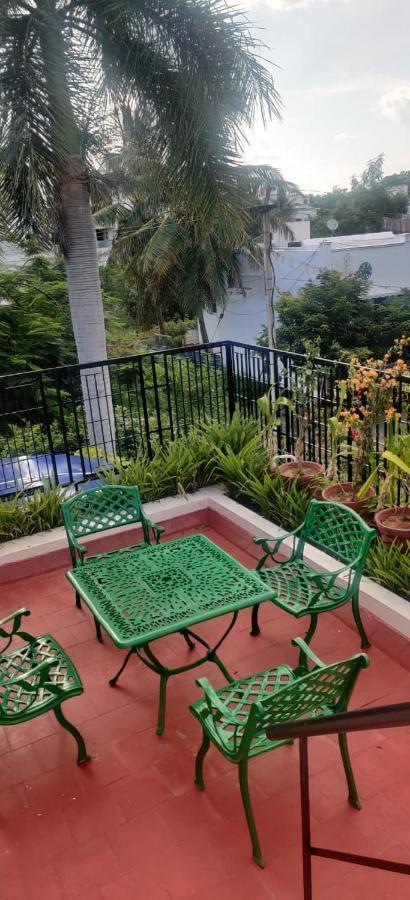 Appartement Coral Shelters Kochadai à Madurai Extérieur photo